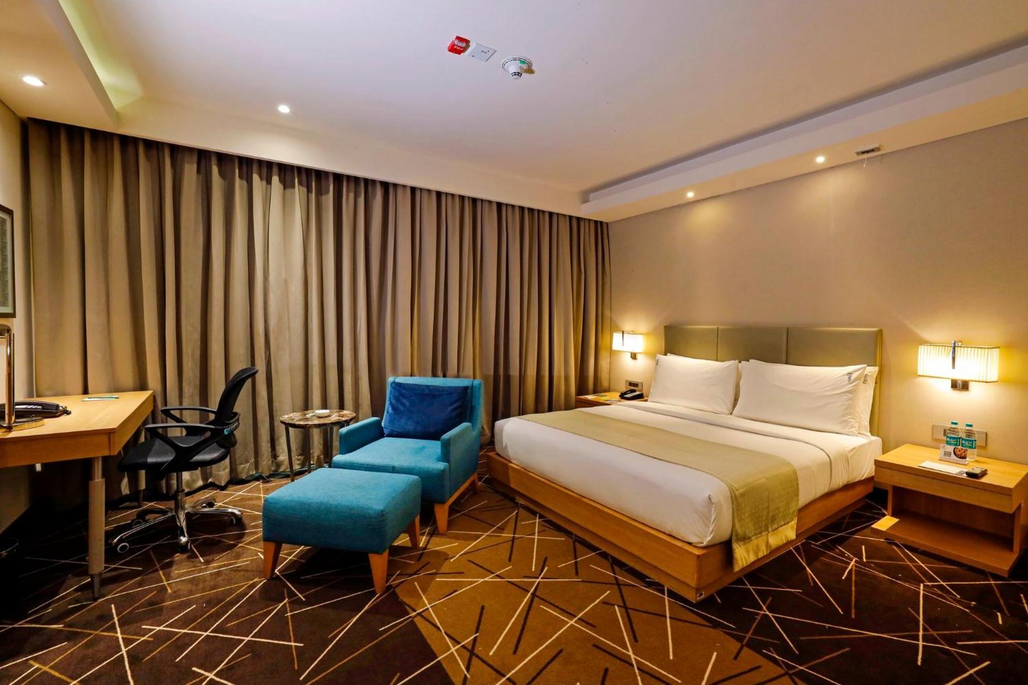 Holiday Inn Chennai Omr It Expressway, An Ihg Hotel Εξωτερικό φωτογραφία