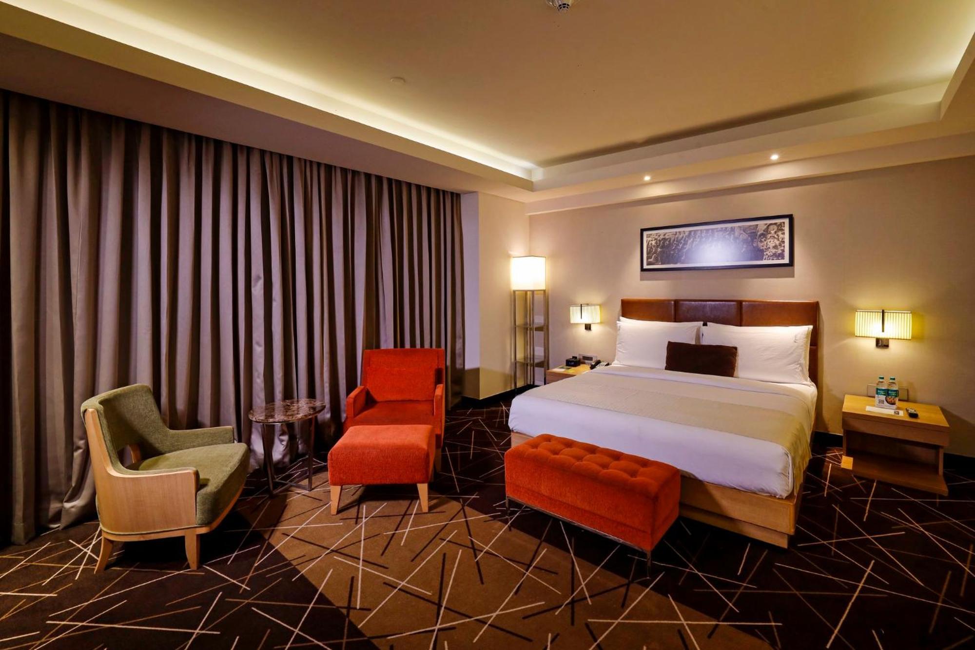 Holiday Inn Chennai Omr It Expressway, An Ihg Hotel Εξωτερικό φωτογραφία