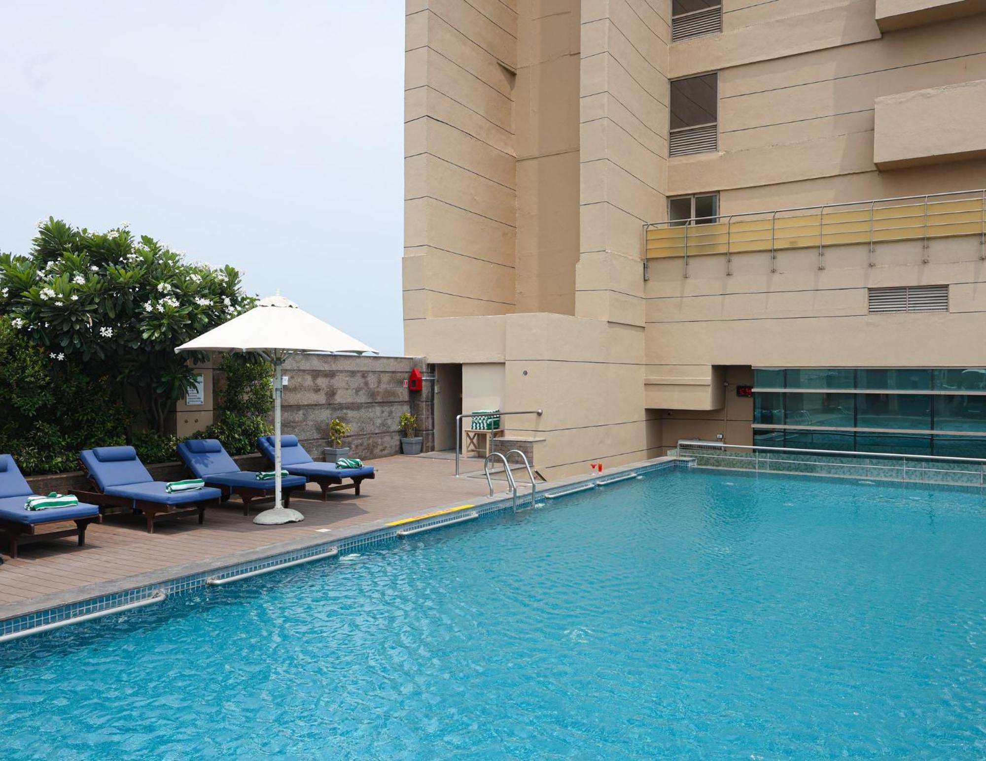 Holiday Inn Chennai Omr It Expressway, An Ihg Hotel Εξωτερικό φωτογραφία